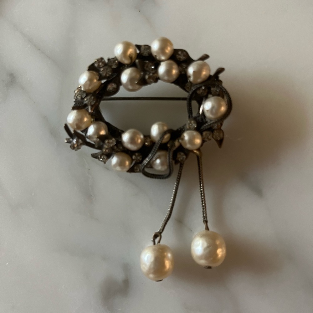 Elegant Miriam Haskell Antique Brooch